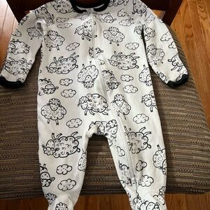 Wonder Nation Black and White Sheep Print Kids Footie